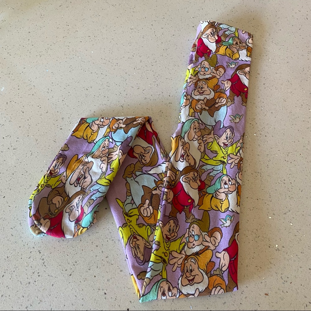 Disney seven dwarfs tights size m/s